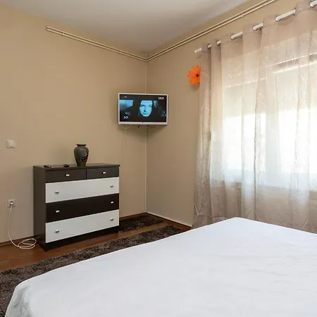 Apartment Verica *